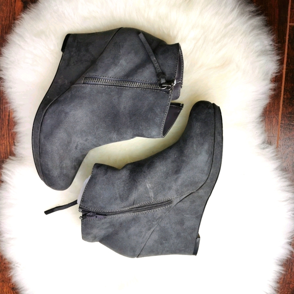 Milano Ankle Booties